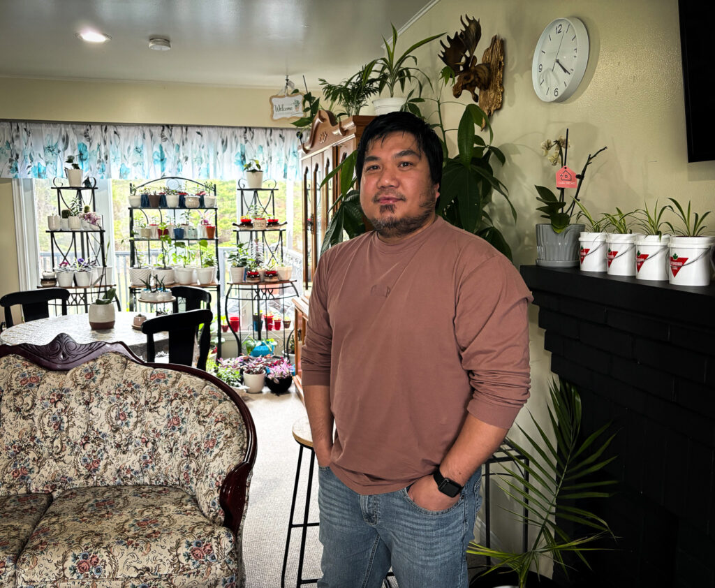 Roger Mendoza (male)